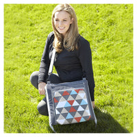 Skip Hop - Central Park Blanket & Cooler Bag  Triangles حقيبة تبريد و سجادة تنزه  مثلثات من ماركة سكيب هوب